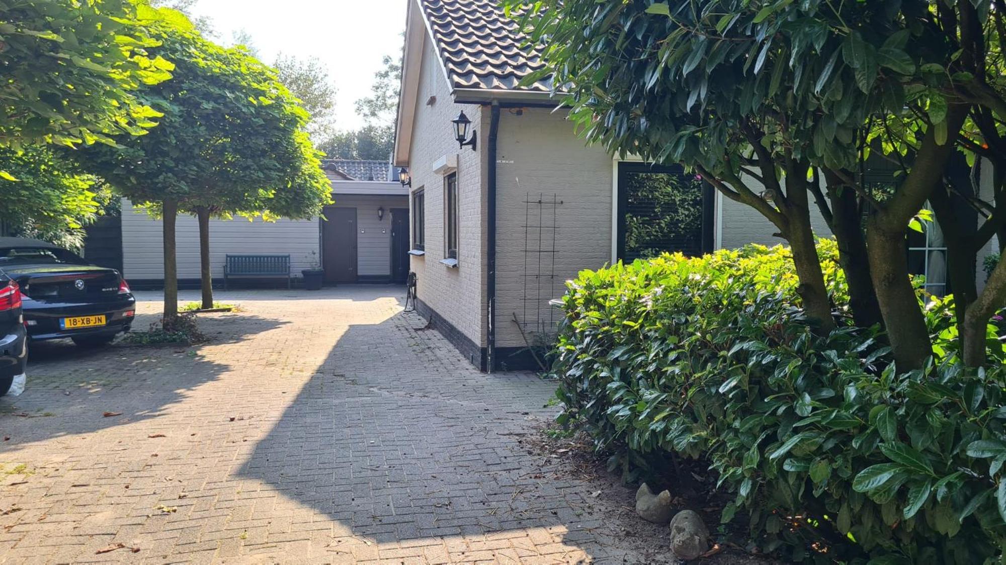 Sleepzzz Bed & Breakfast Heusden  Exterior photo